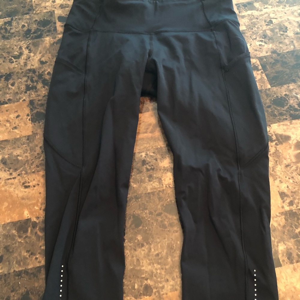 Lululemon Fast & Free crop 8